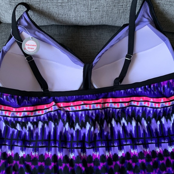 Vibrant Purple and Pink Tank Top - Picture 3 of 5